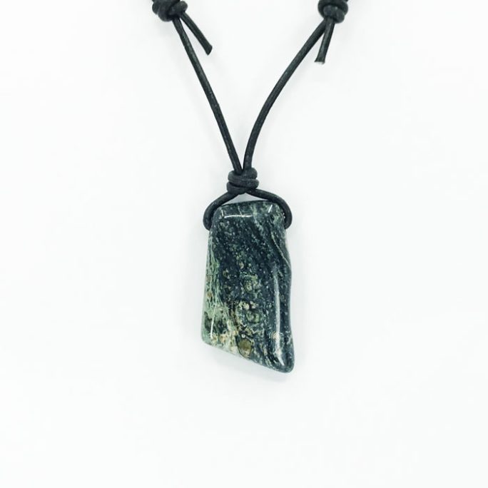 Versy Jaspis Kambaba