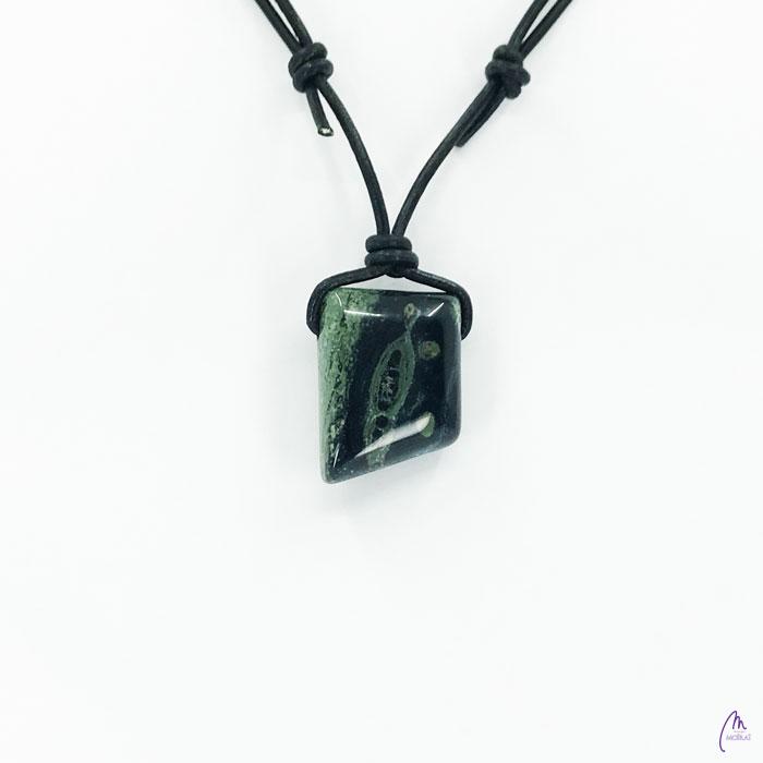 Versy Jaspis Kambaba