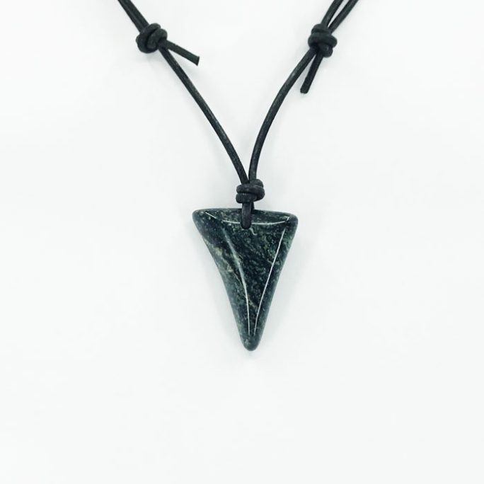 Versy Jaspis Kambaba