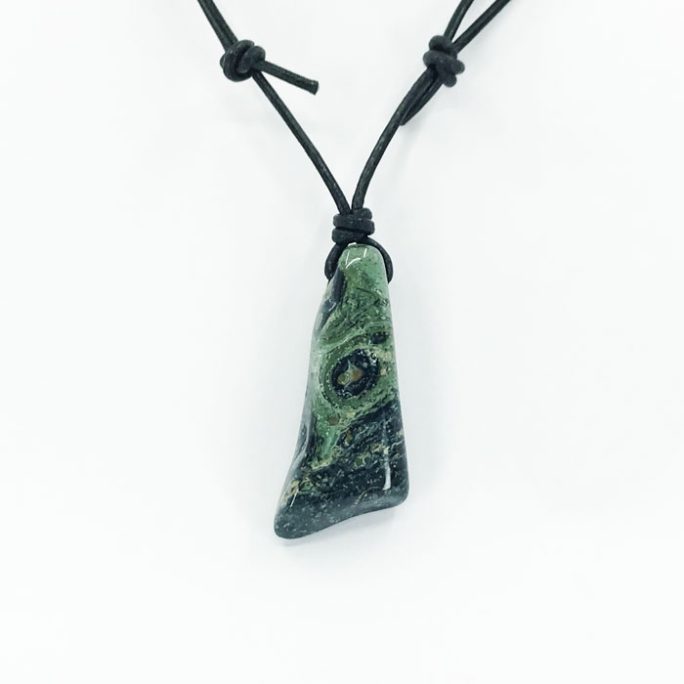 Versy Jaspis Kambaba