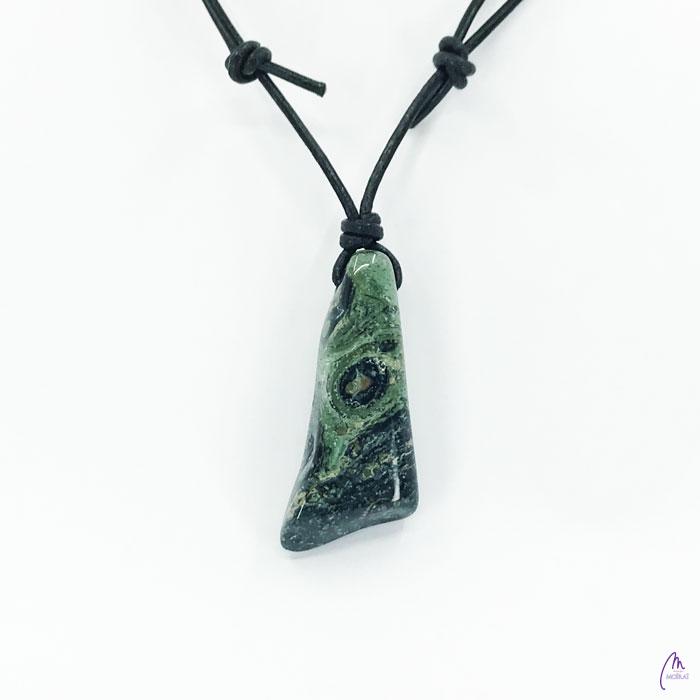 Versy Jaspis Kambaba