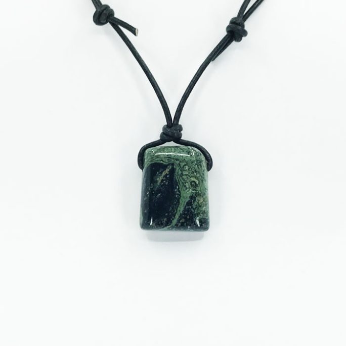 Versy Jaspis Kambaba