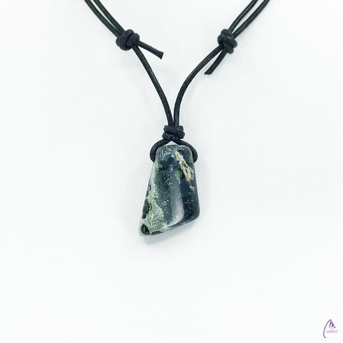 Versy Jaspis Kambaba